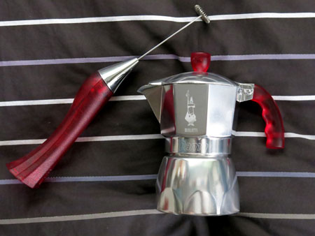 赤いBialetti Dama: はぴカフェ