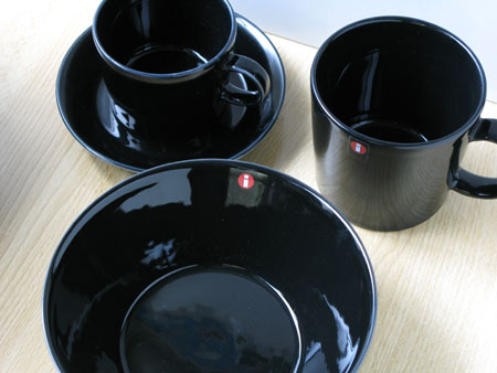 Teemaブラックのボウル: はぴカフェ