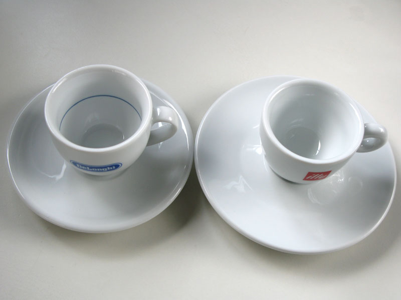 illyエスプレッソカップ: はぴカフェ illyエスプレッソカップ: はぴカフェ